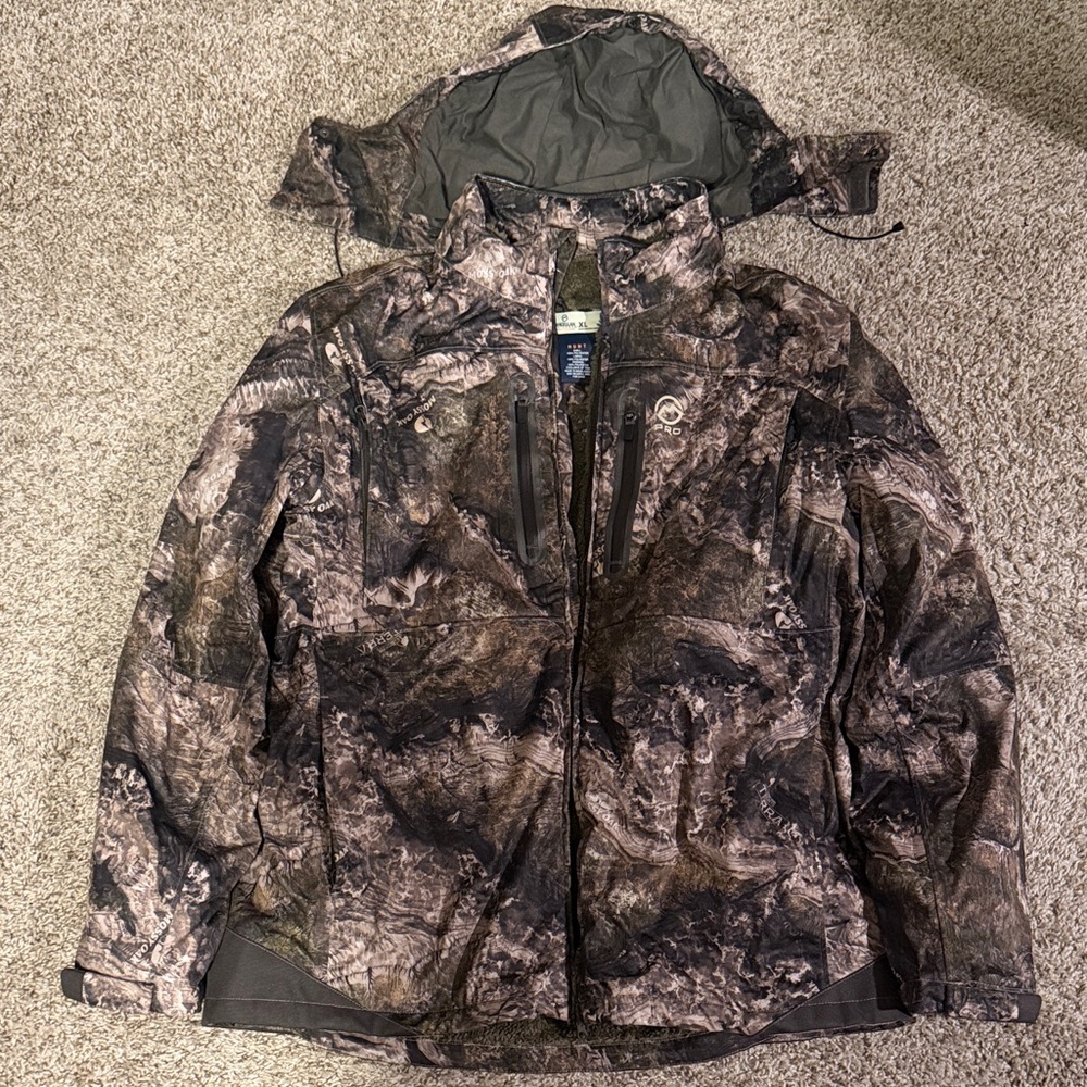 Magellan Outdoors Pro Men’s 3-in-1 Mossy Oak Camouflage Hunting Jacket